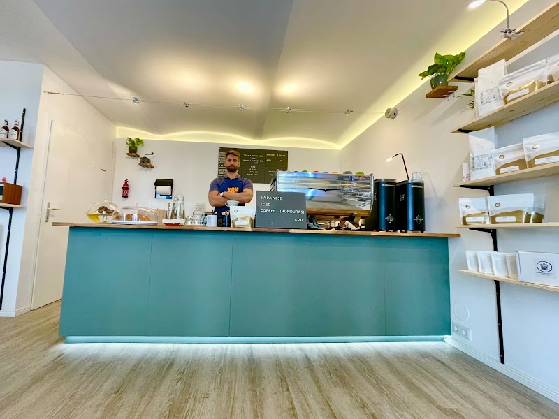 The Good Coffee Society in Vienna — specialty coffee cafe