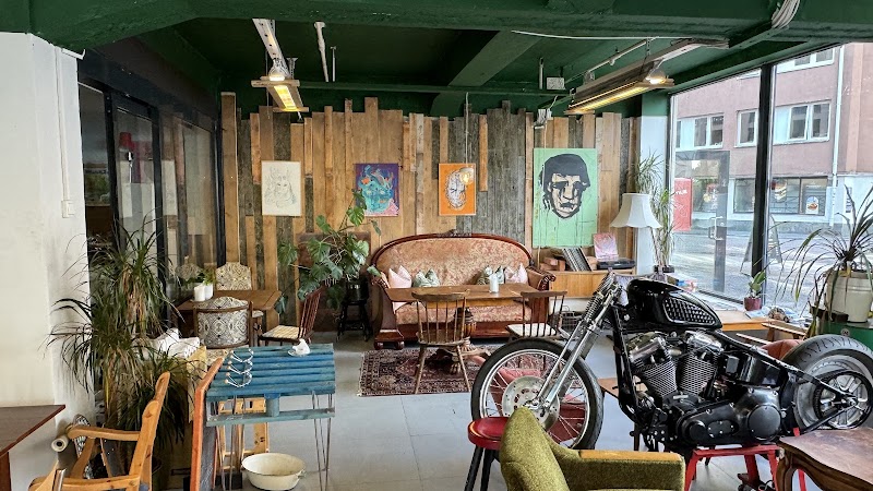 The Motor In. Café