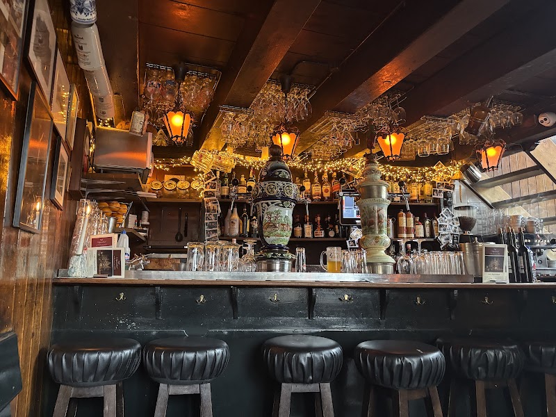 The Papeneiland in Amsterdam, specialty coffee cafe