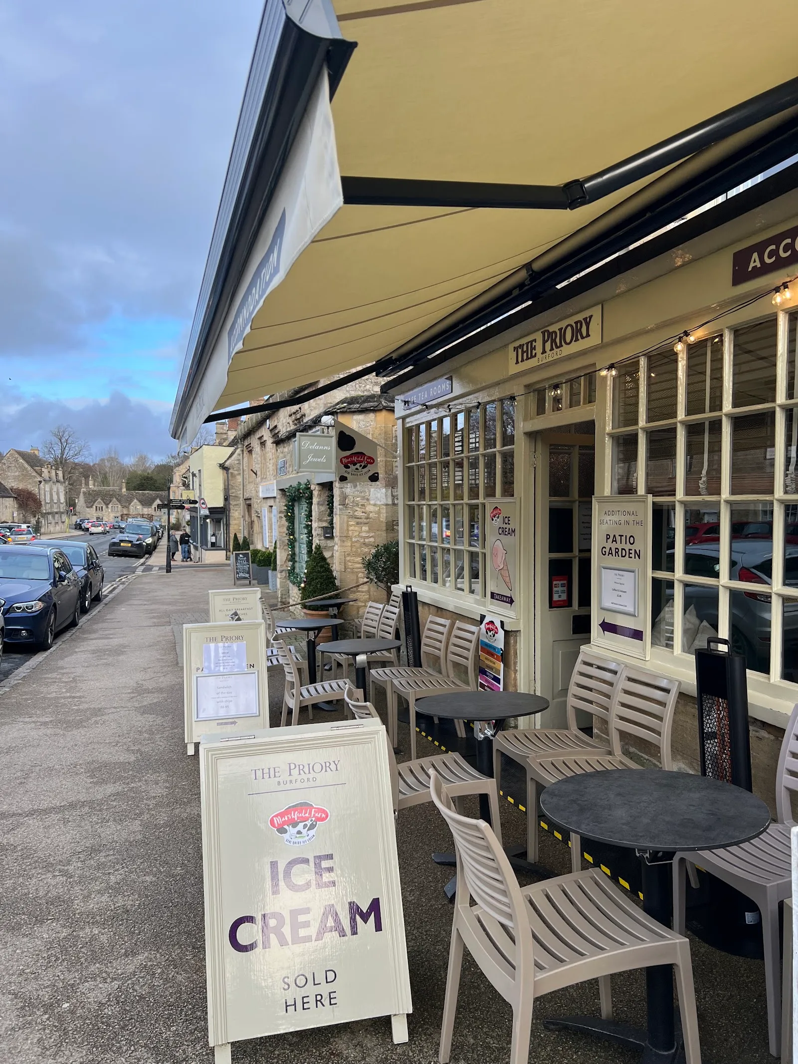 The Priory Tea rooms Cafe with Rooms