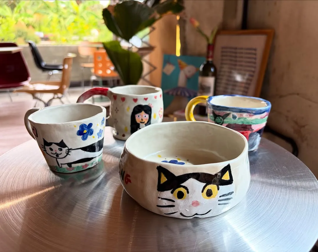 Thong-Urai Cafe & Paw Made Painting in Chiang Mai — specialty coffee cafe