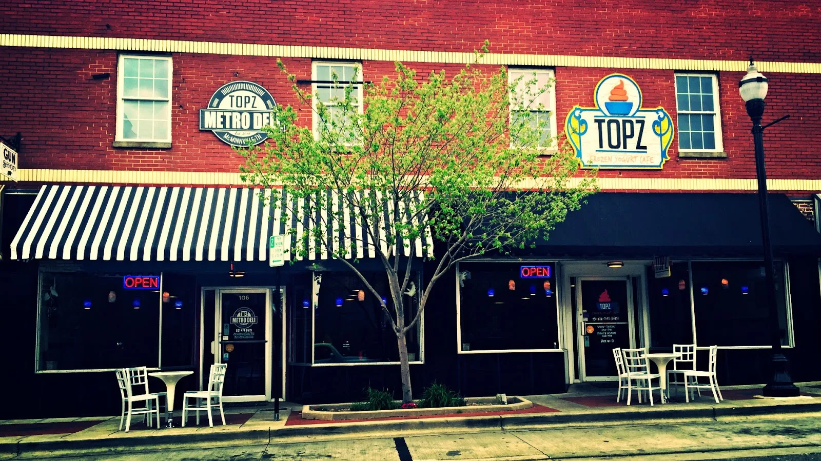 Topz Frozen Yogurt & Metro Deli