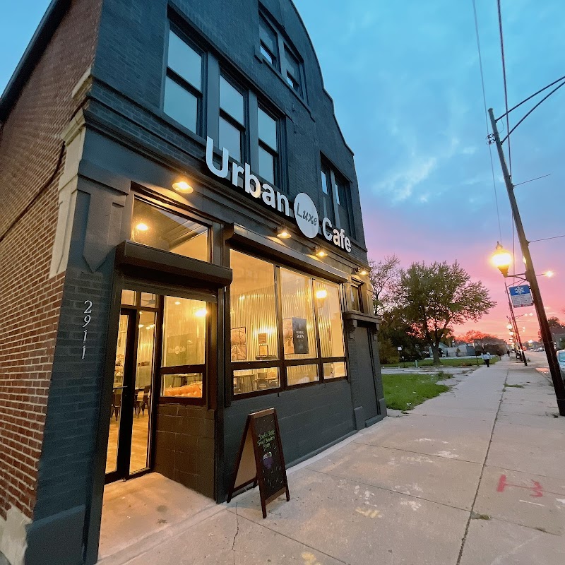 Urban Luxe Cafe in Chicago, specialty coffee cafe