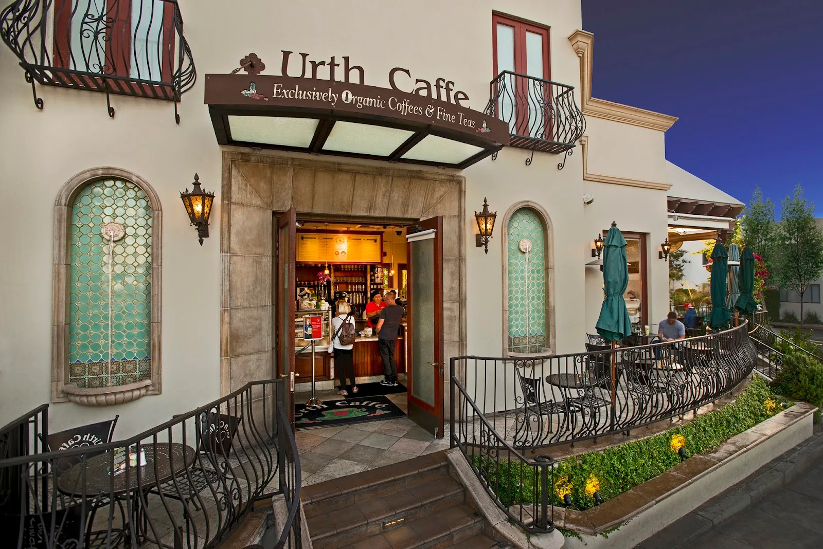 Urth Caffe Santa Monica in Los Angeles, specialty coffee cafe
