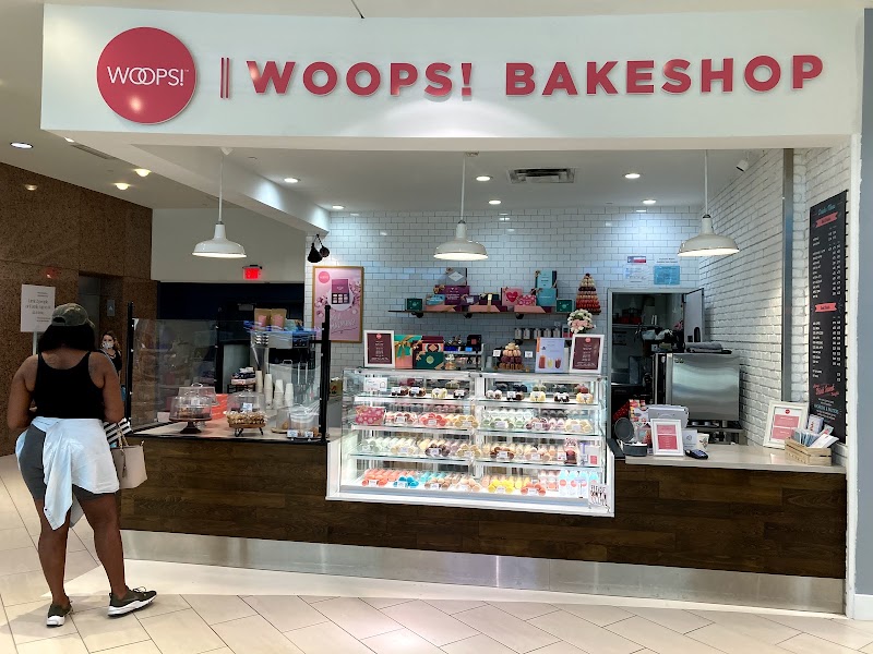 Woops! Macarons & Gifts (Galleria Dallas) in Dallas, specialty coffee cafe