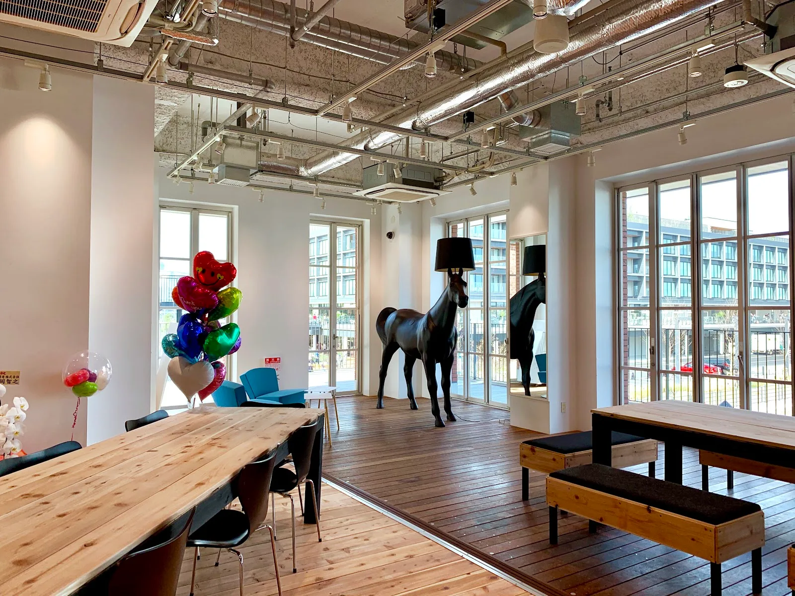 Zebra Coffee & Croissant in Yokohama, specialty coffee cafe