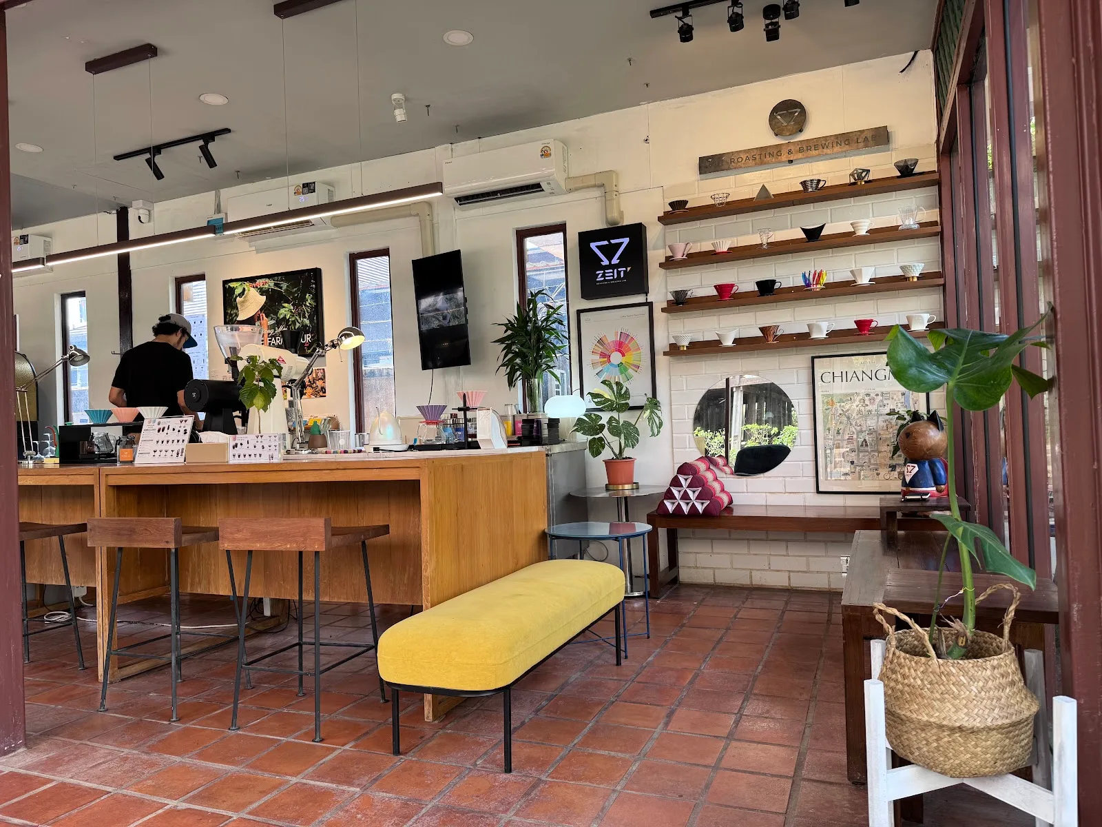Zeit Roaster - Brewing Lab Cafe&Coffee shop - specialty coffee roaster in Chiang Mai